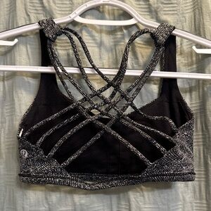 Lululemon Free to Be Bra size 2